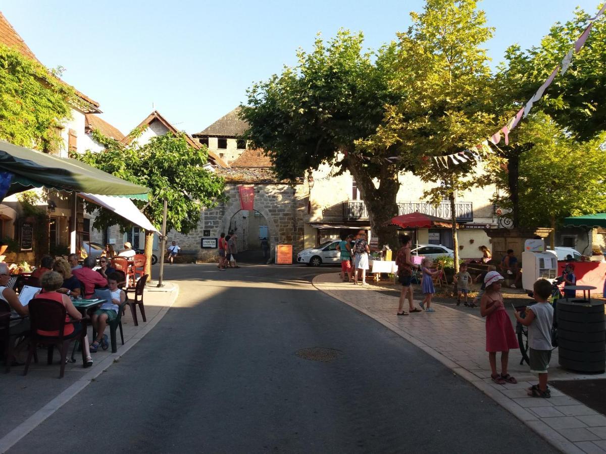 Les Trois Prunelles Saint-Pierre-Toirac Esterno foto