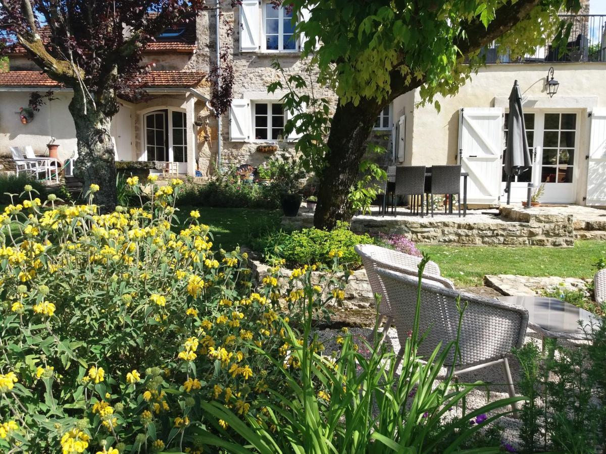 Les Trois Prunelles Saint-Pierre-Toirac Esterno foto